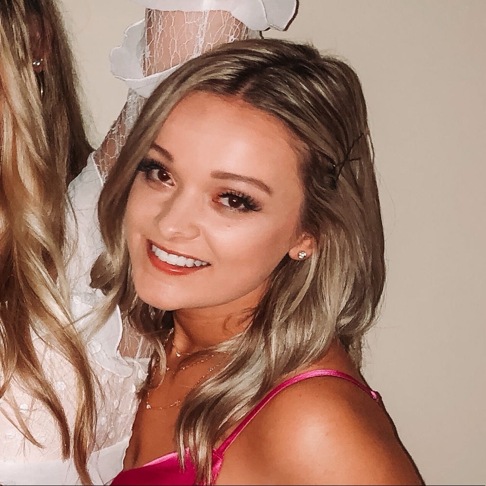 Meet your Posher, Maddie